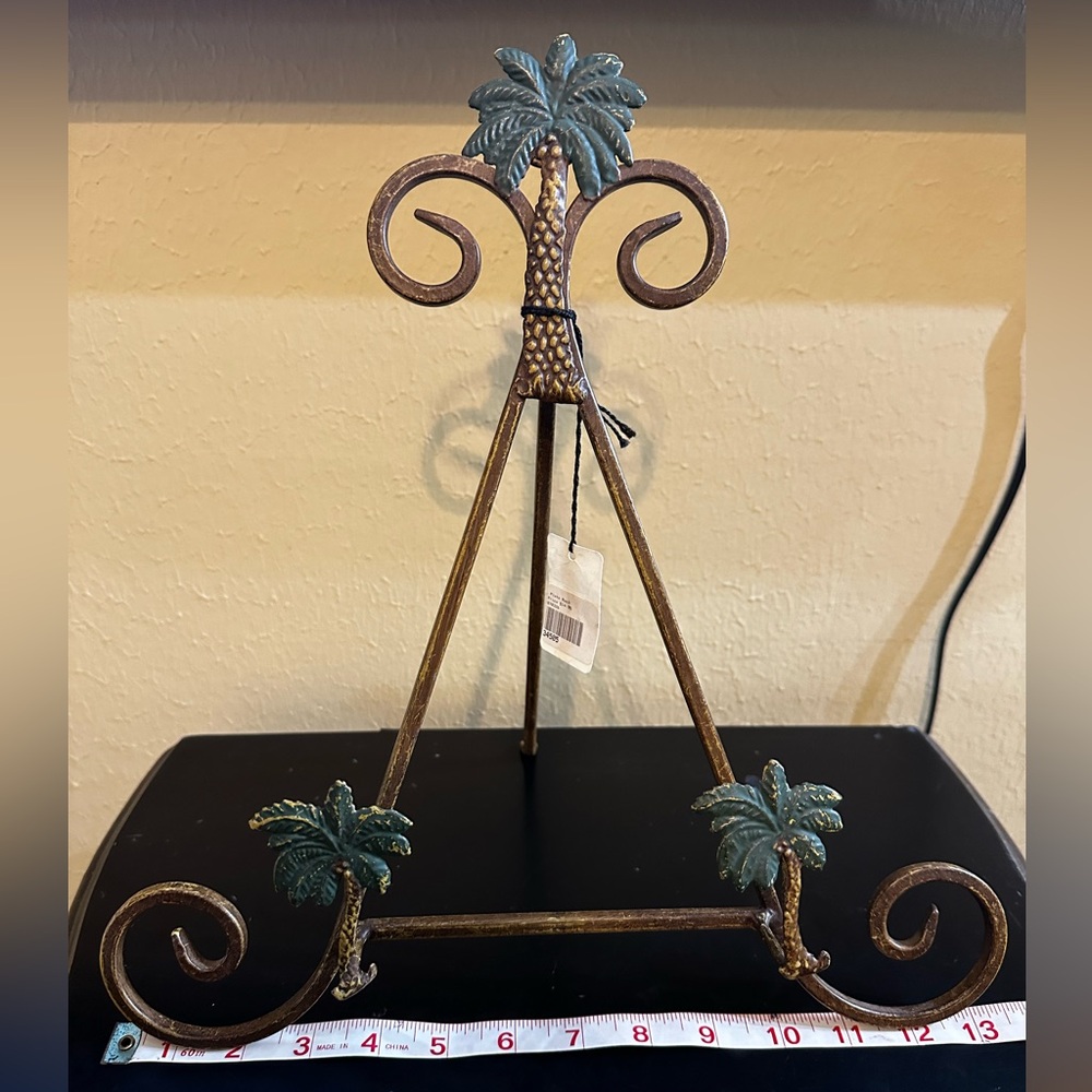 Decorative Metal Easel with Palm Tree Design